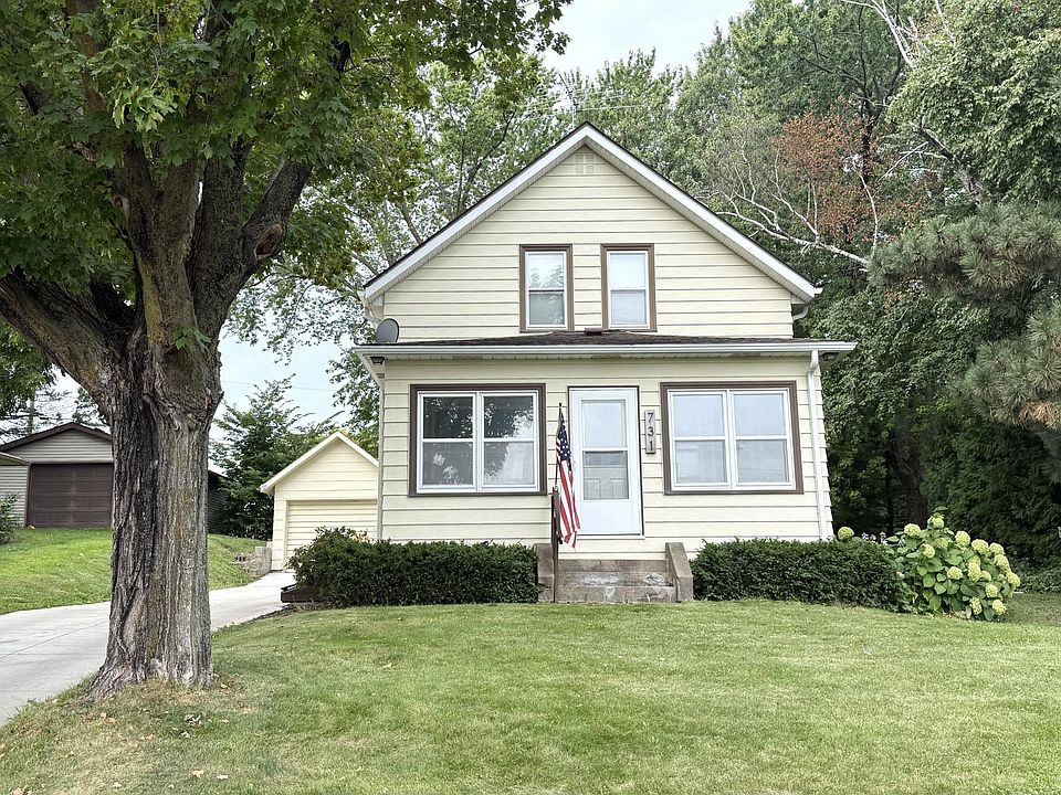 1st image of 731 Willis St