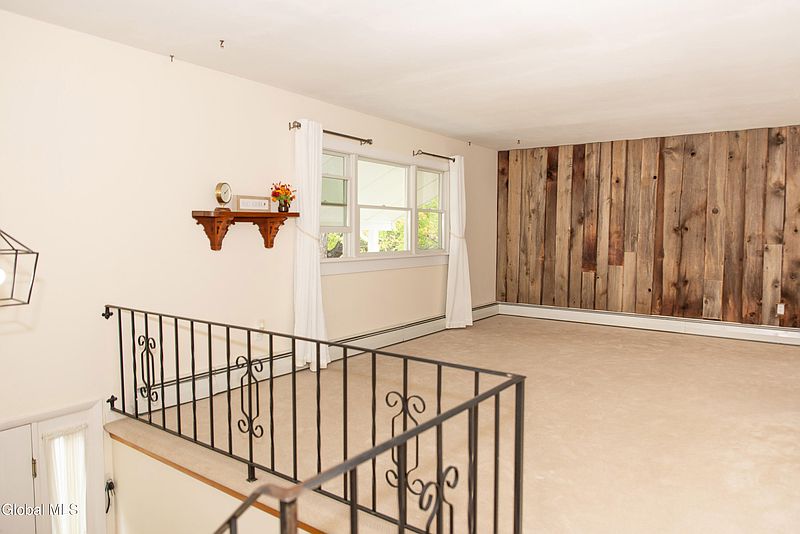 5th image of 62 Greenfield Avenue