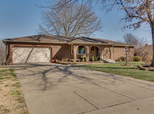 2511 E Edgewood St, Springfield, MO 65804