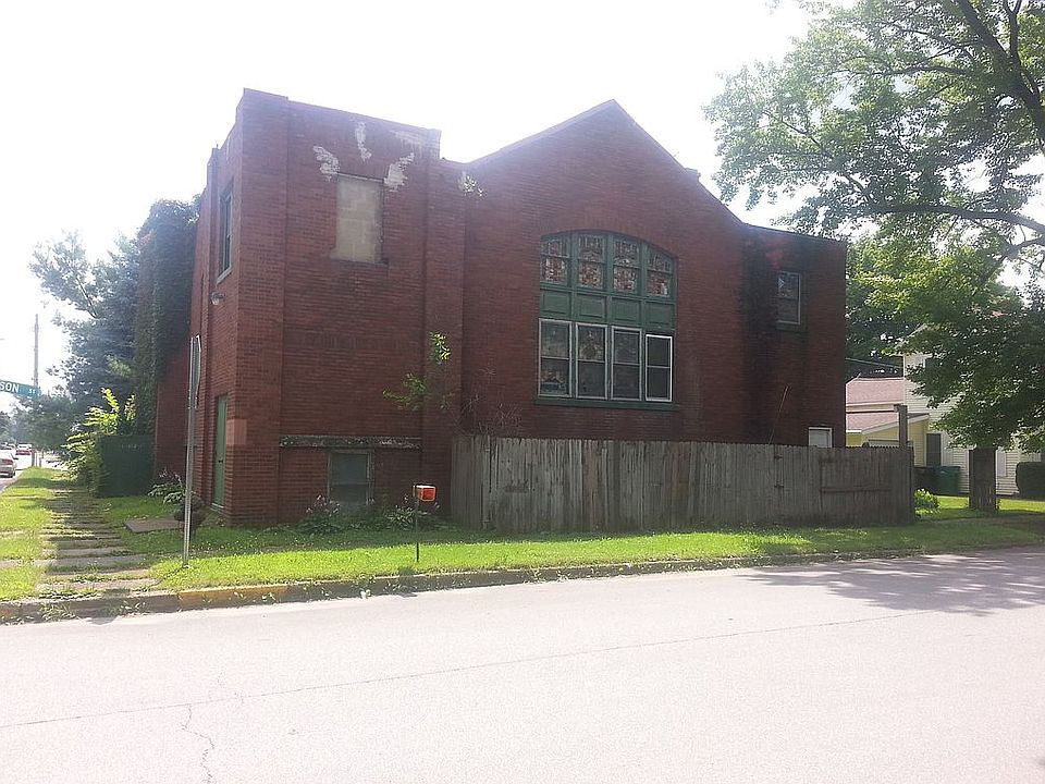 2nd image of 108 W Harrison St