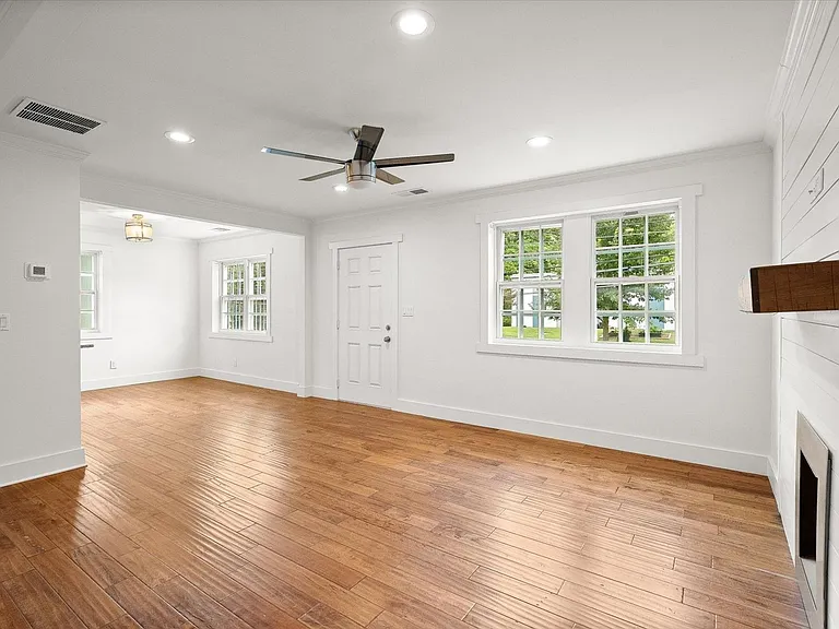 481 Griffin St NW — Photo 8