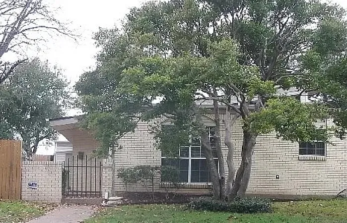 7016 Briarmeadow Dr — Photo 1
