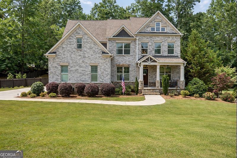 1st image of 355 Glynnwilde Dr NW