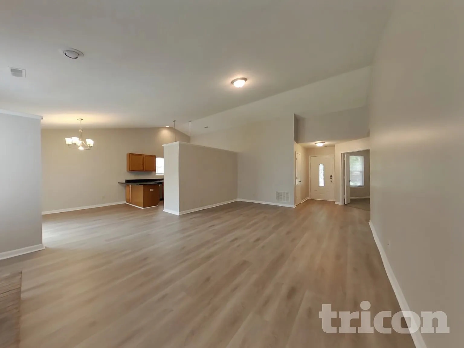 903 Moonlight Court Mooresville IN — Photo 2
