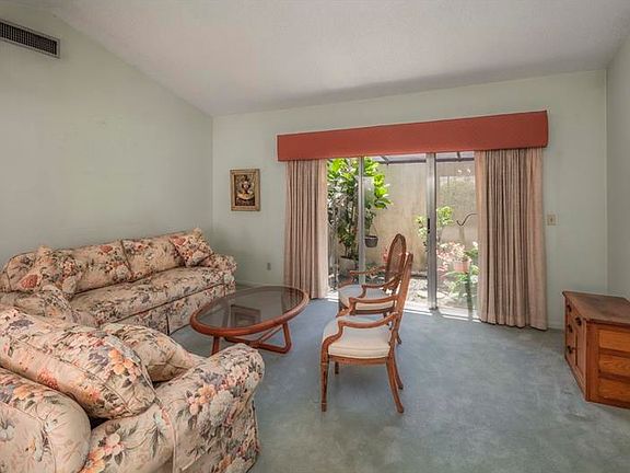 4th image of 391 San Jose Dr