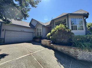 1033 S 232nd St, Seattle, WA 98198