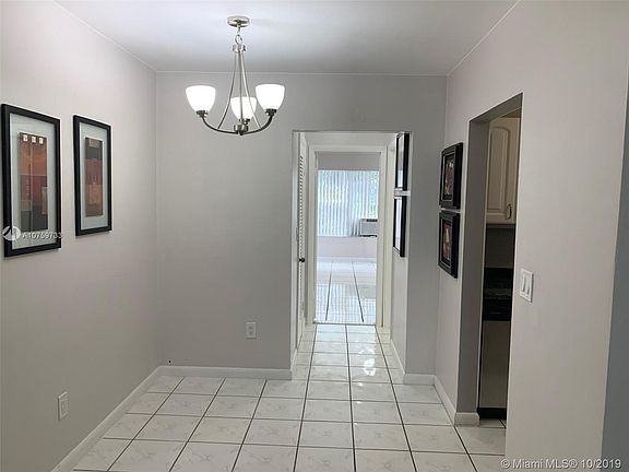 3rd image of 100 NW 204th St APT 21