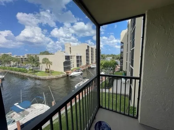 17 Royal Palm Way Unit 302, Boca Raton, FL 33432