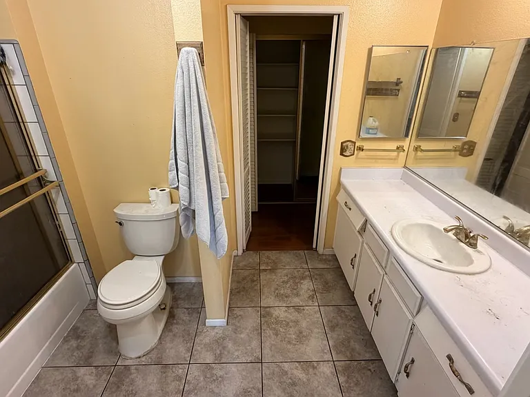 1245 Cordova St #304 — Photo 3