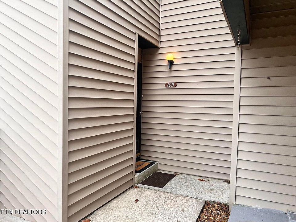 1st image of 6 Lakeshore Ct Unit 105