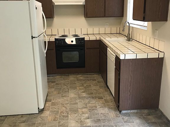 4th image of 3485 Angelina Dr