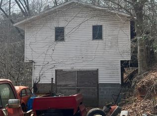 359 Number 10 Ln, Clayton, GA 30525