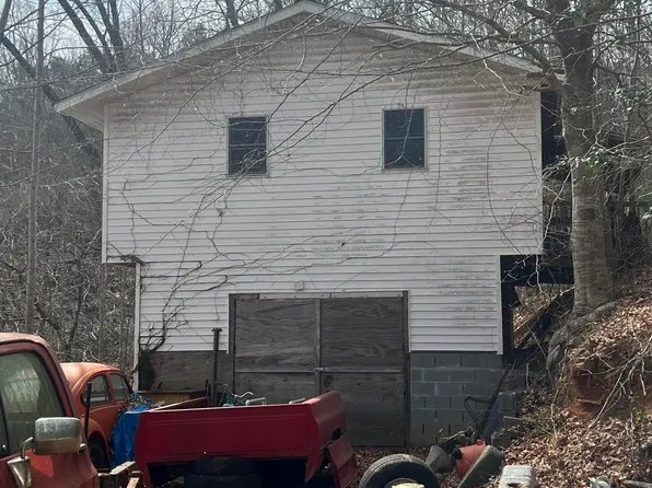 359 Number 10 Ln, Clayton, GA 30525