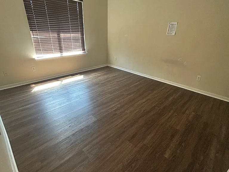 183 Legacy Park Cir — Photo 18
