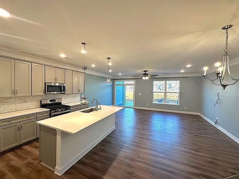 4008 Rothwood Ln — Photo 7