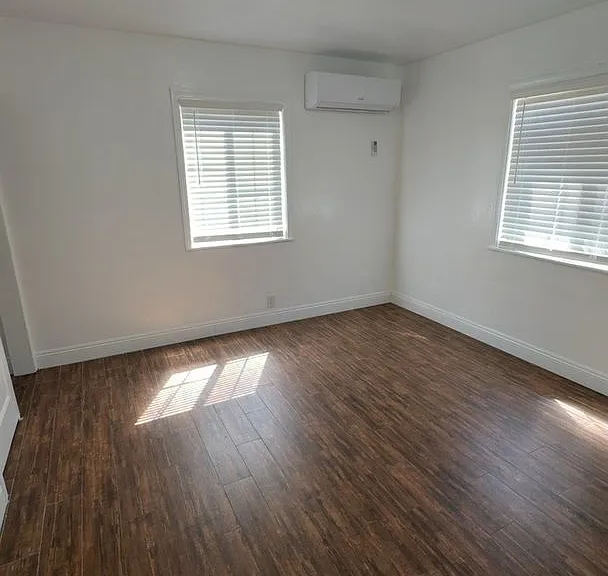 408 NE 2nd Ave — Photo 8