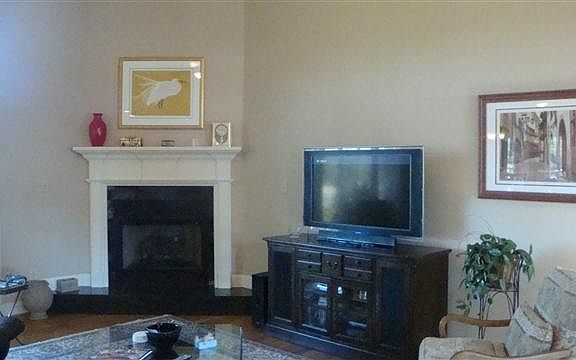 5th image of 12 Abbottsford Dr