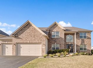 1882 Raes Creek Dr, Bolingbrook, IL 60490