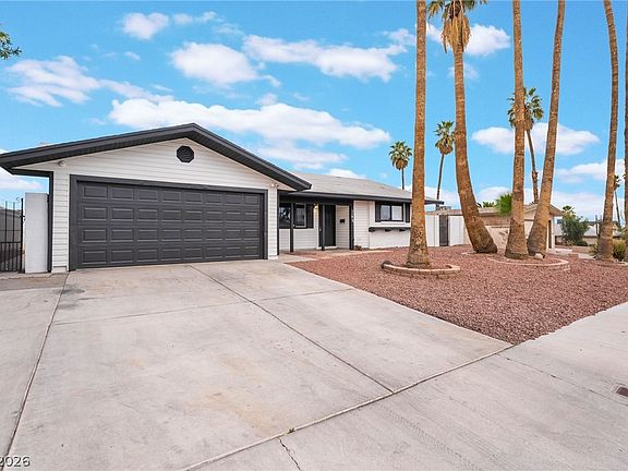 4th image of 3992 Chinchilla Ave