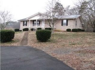 1076 Hooper Rd, Ringgold, GA 30736
