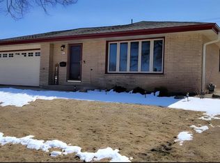 2417 W Vogel Ave, Milwaukee, WI 53221