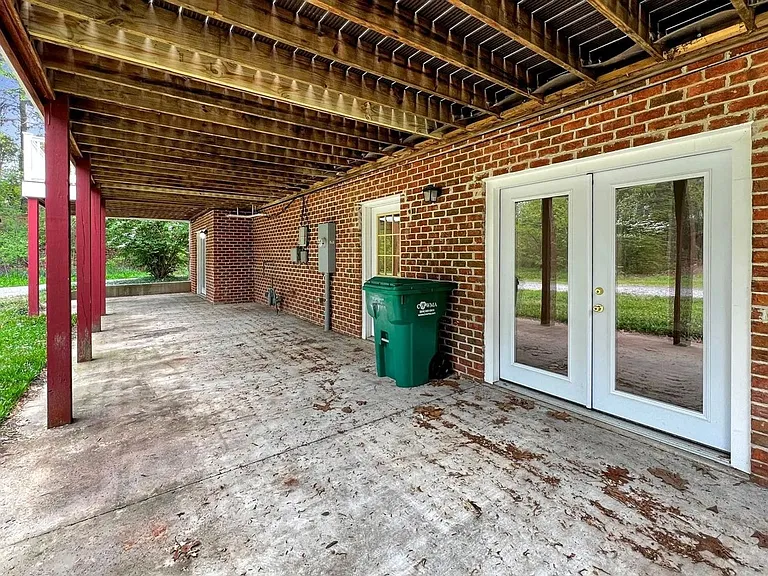 8651 Nesslewood Rd — Photo 36