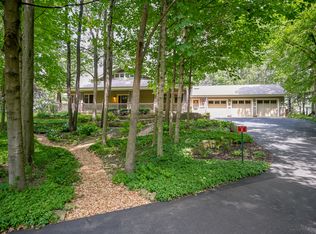 2588B Rock Creek Rd, Plano, IL 60545