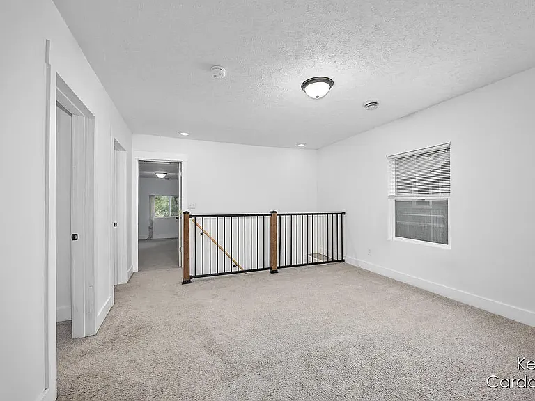 443 Barth Ave SE — Photo 12