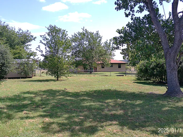 203 Idylwood Dr — Photo 11