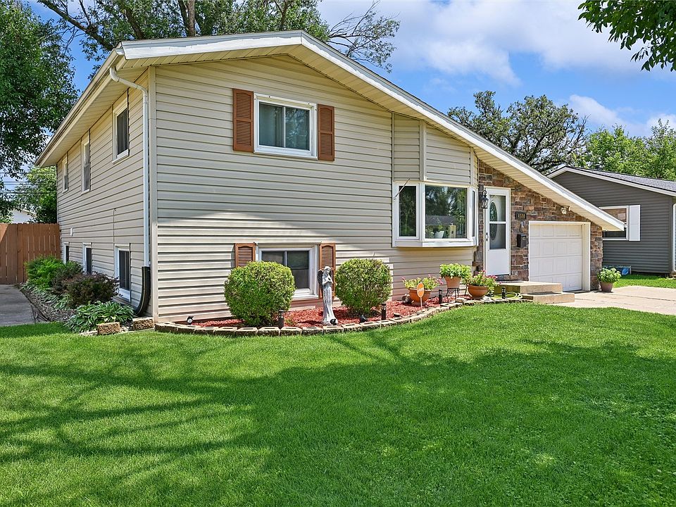1st image of 4500 Ozark St NE
