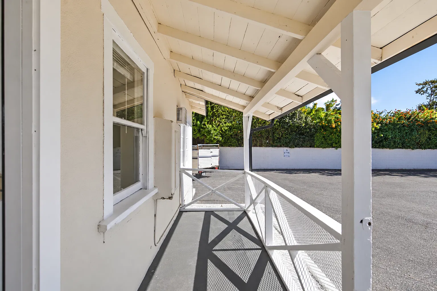 2 bed, $2,995 — Photo 2