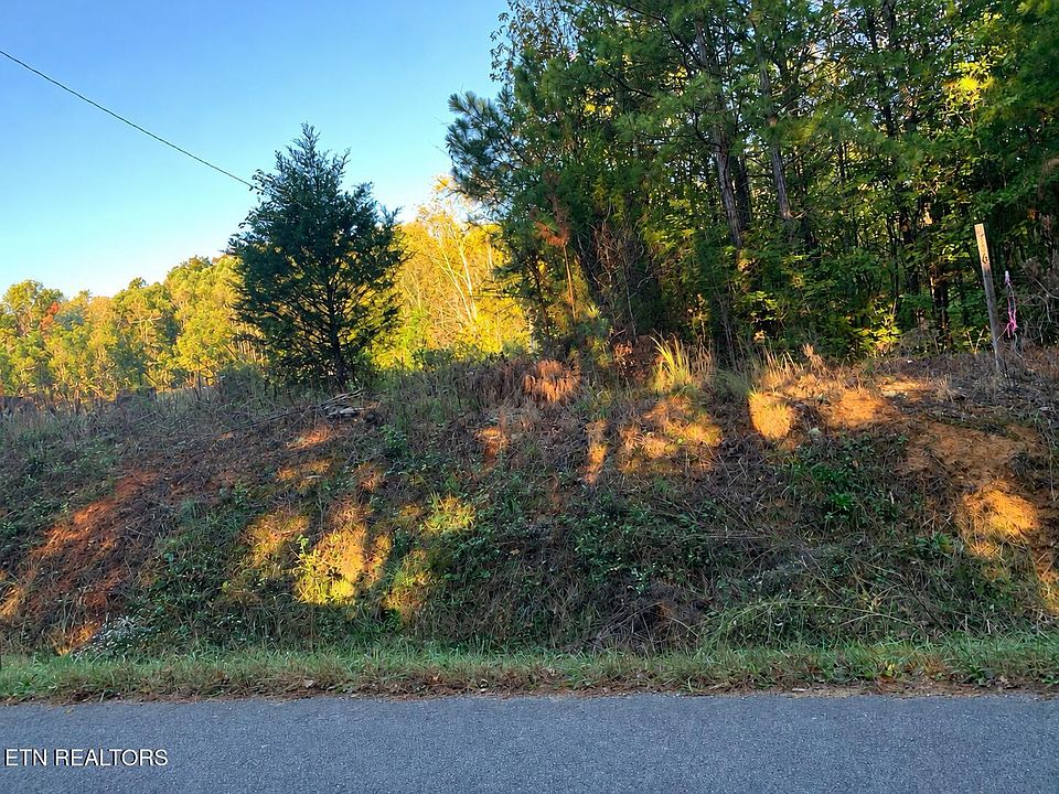 2nd image of 754 County Rd