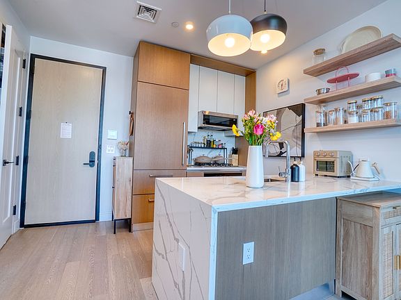 5th image of 2243 Jackson Ave #8C