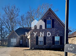 809 Fairway Pointe Cv W, Hernando, MS 38632