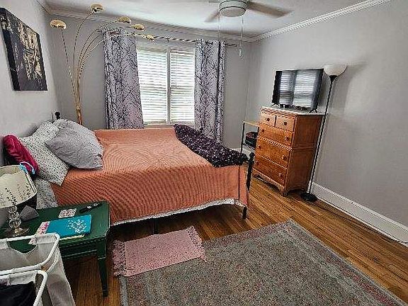 2nd image of 957 Beverly Dr