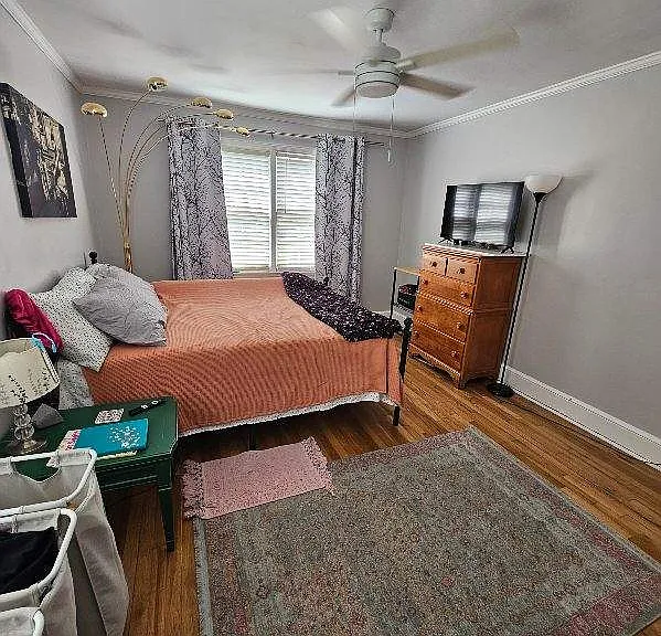 957 Beverly Dr — Photo 2