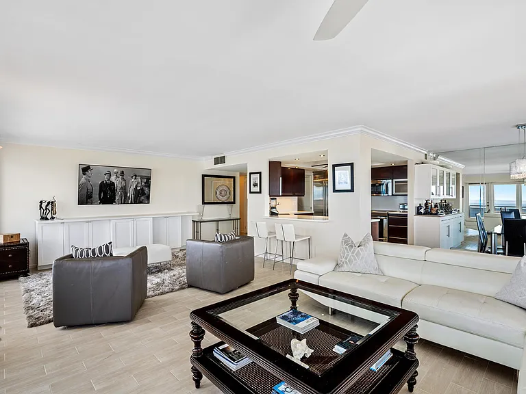 2066 N Ocean Blvd #14 — Photo 9
