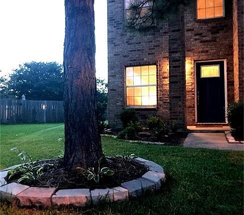 3rd image of 7819 American Holly Ct