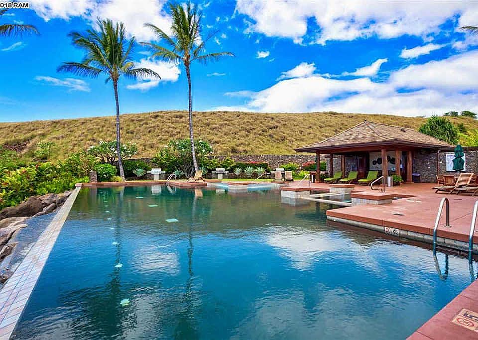 Lanikeha clubhouse