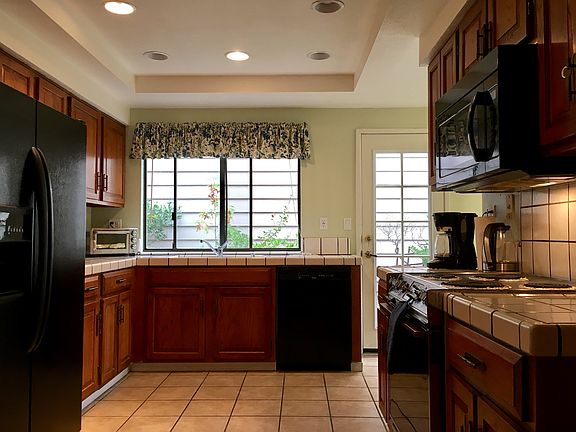4th image of 8147 Chenin Blanc Ln