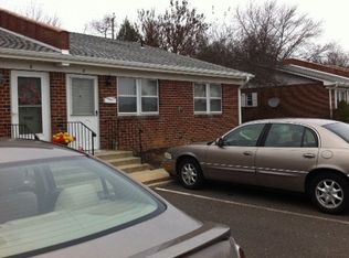 8 Skyline Dr, Brick, NJ 08724