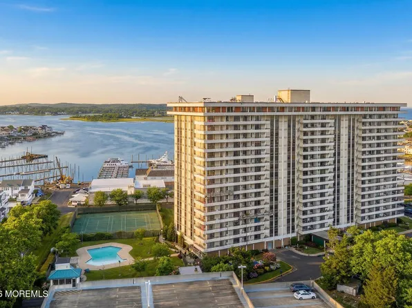 1 Channel Drive #206, Monmouth Beach, NJ 07750