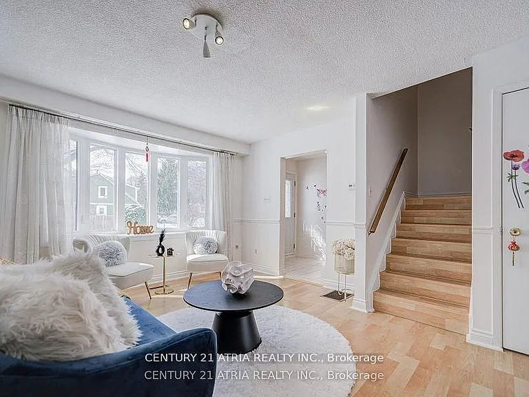 154 Freshmeadow Dr — Photo 8