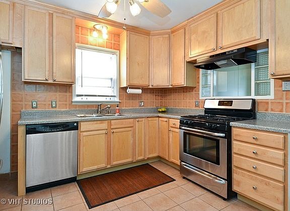 4th image of 5215 W Carmen Ave