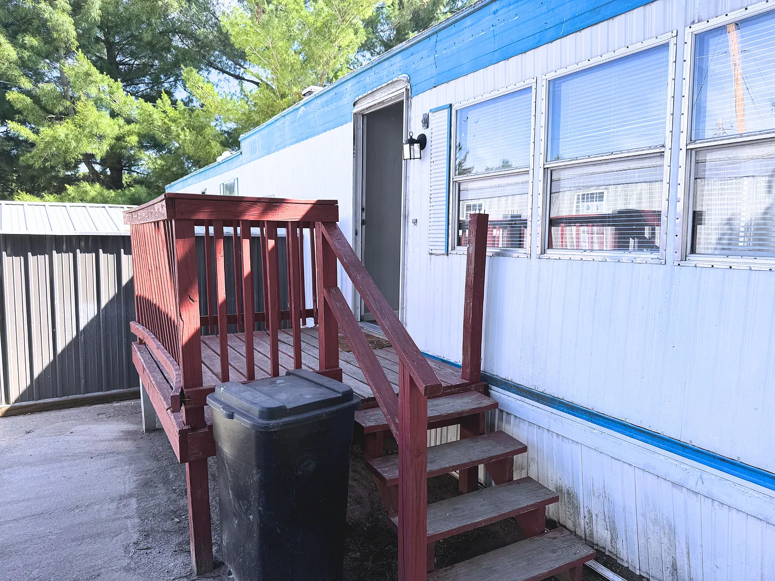 2 bed, 924 sqft, $325 — Photo 2