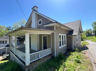 2 S Crest Rd, Chattanooga, TN 37404