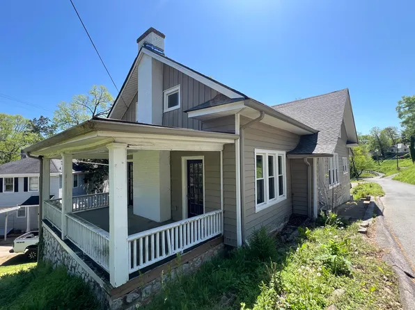 2 S Crest Rd, Chattanooga, TN 37404