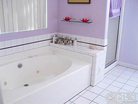 5th image of 8235 Beeman Ave