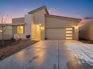 5204 Bullseye Rd NE, Rio Rancho, NM 87144
