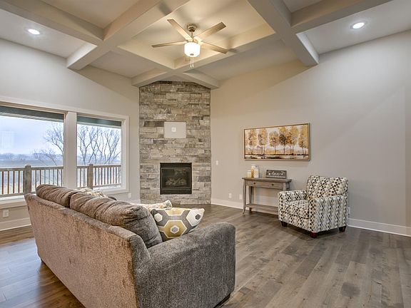 5th image of 9030 S 32nd St